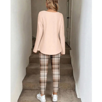 Women's 2-Piece Lounge Set – Top & Plaid Leggings